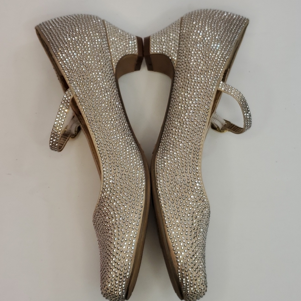 Niña round toe gold with sparkles heels 🌟🌟 - Picture 6 of 16